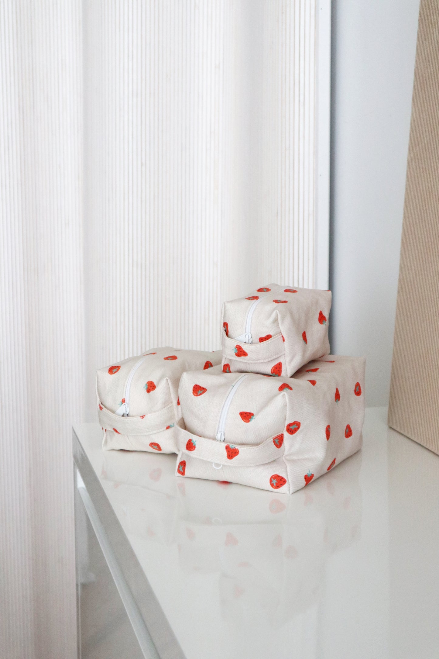 Makeup Bag - Strawberry