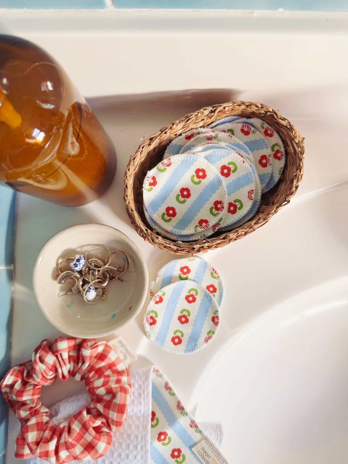 Cotton Rounds - Folk Flower