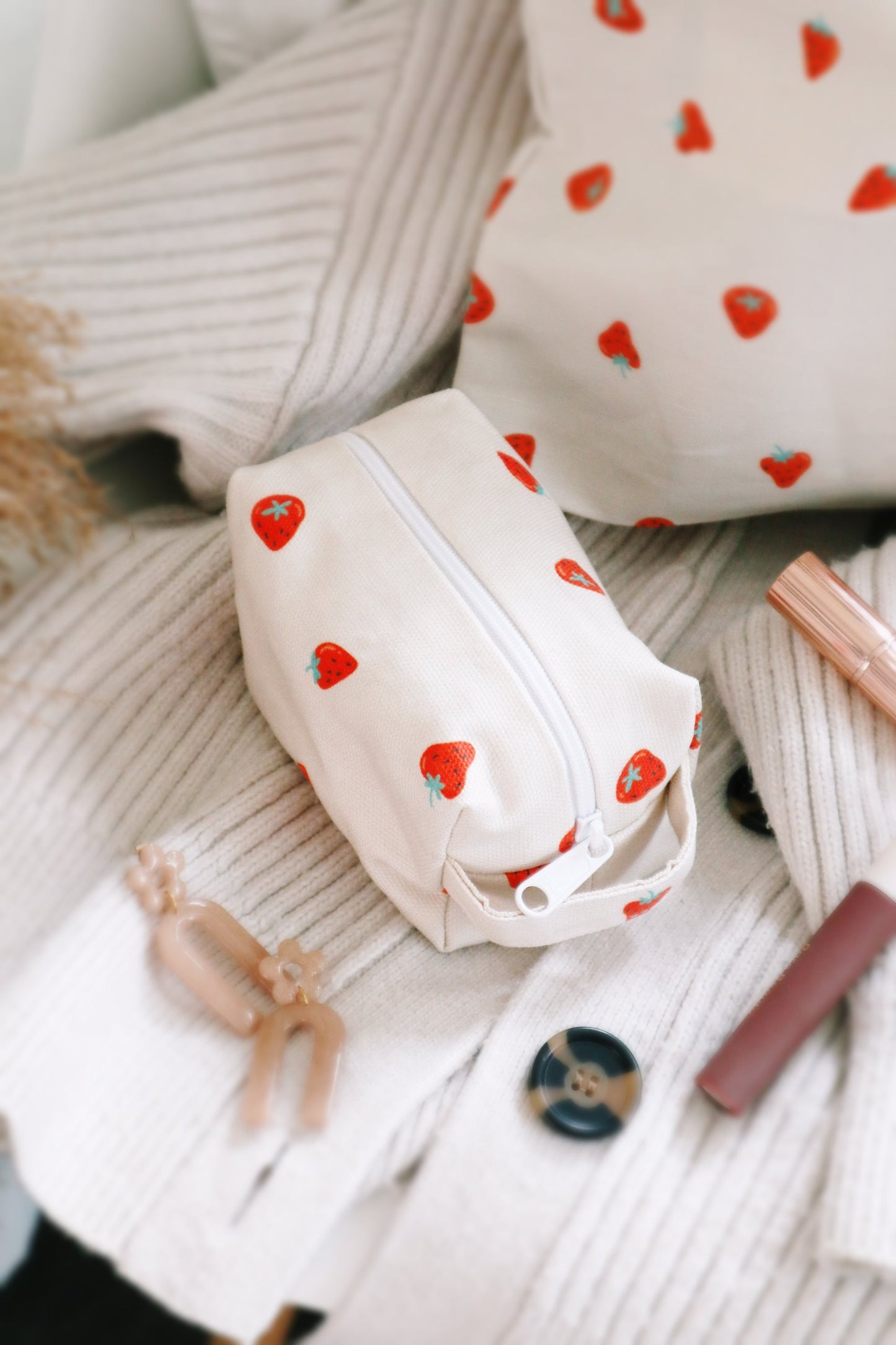 Mini Makeup Bag - Strawberry