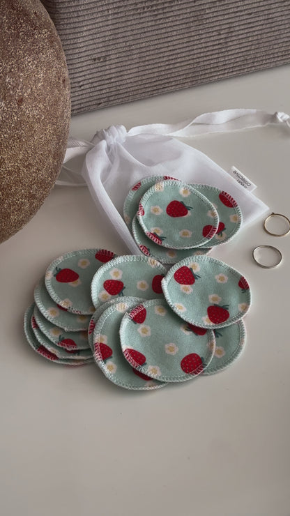 Cotton Rounds - Strawberry Daisies