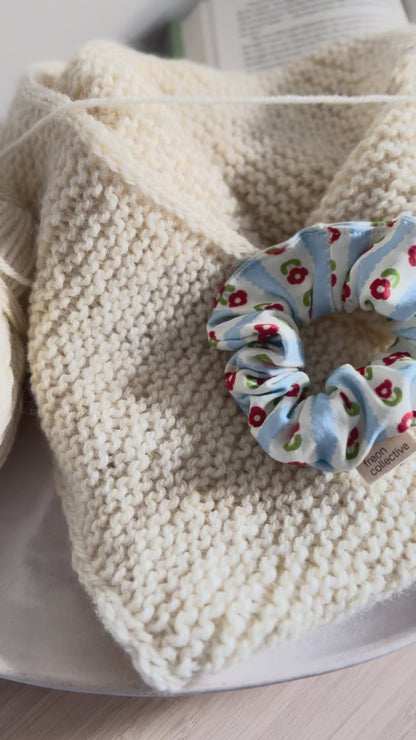 Hair Scrunchie - Folk Flower
