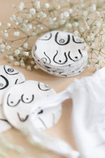 Load image into Gallery viewer, Cotton Rounds - Woman Series (White)
