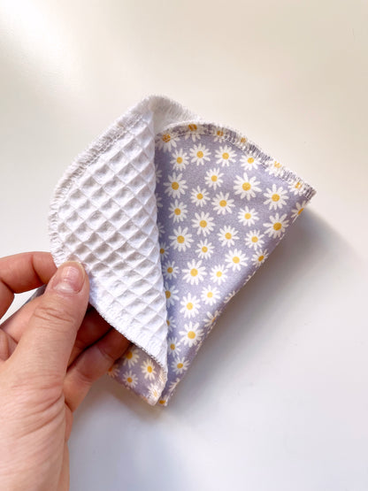 Face Cloth - Lilac Daisies