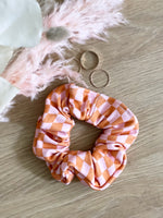 Load image into Gallery viewer, Hair Scrunchie - Mauve Checker
