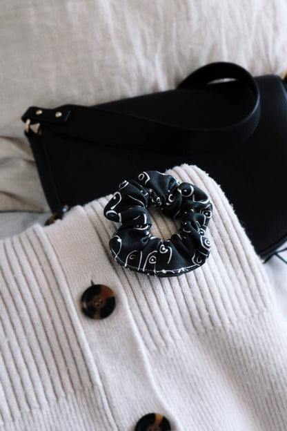 Hair Scrunchie - Woman Series (Black)
