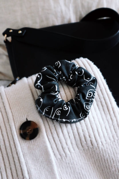 Hair Scrunchie - Woman Series (Black)